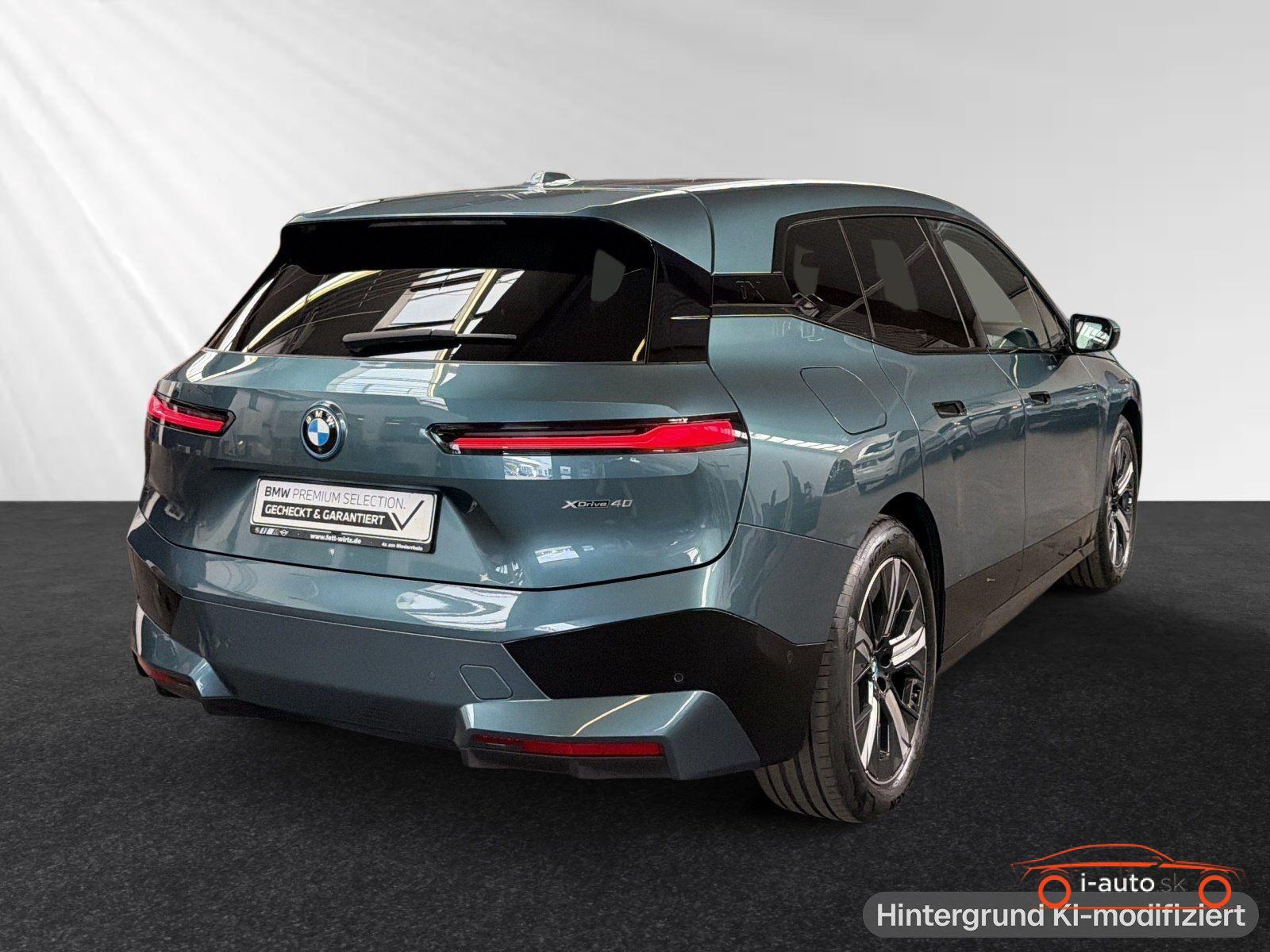 BMW iX xDrive 40 Sportpaket za 47000€