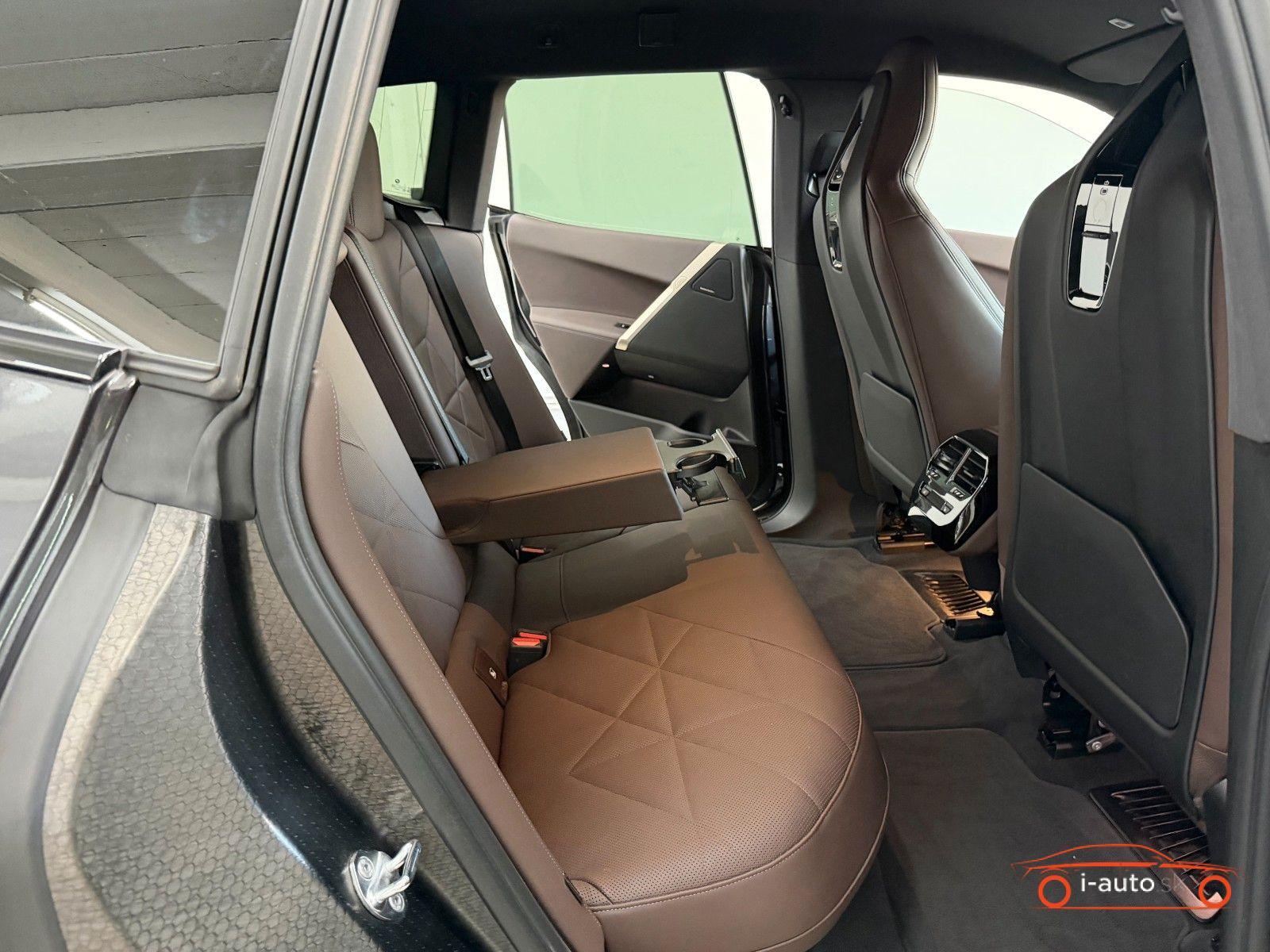 BMW iX 40 Sport  za 47000€