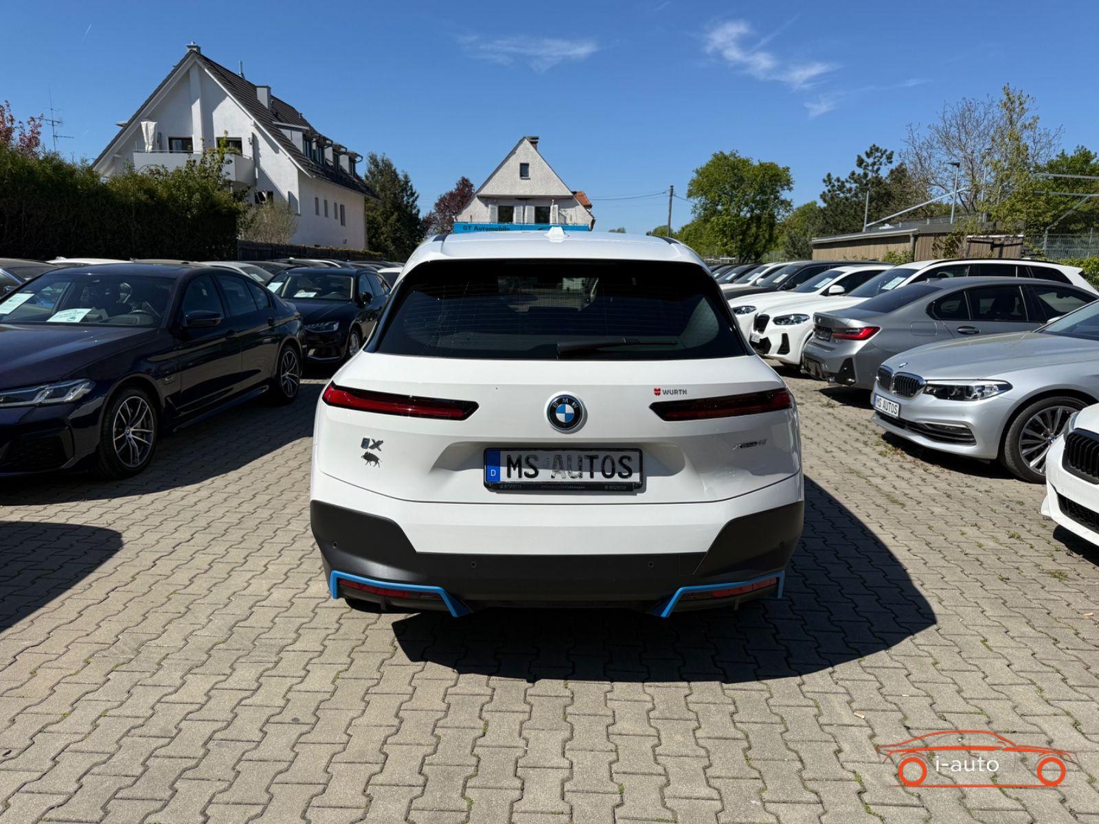 BMW iX 40 xDrive za 42300€