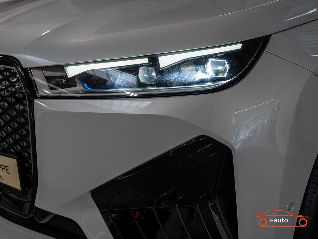 BMW iX xDrive 40 Sport  za 42900€