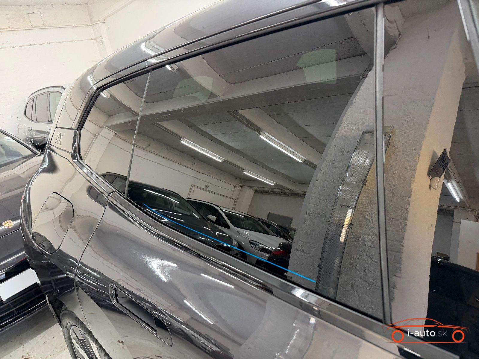 BMW iX 40 Sport  za 47000€
