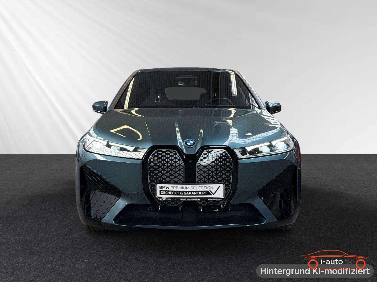 BMW iX xDrive 40 Sportpaket za 47000€