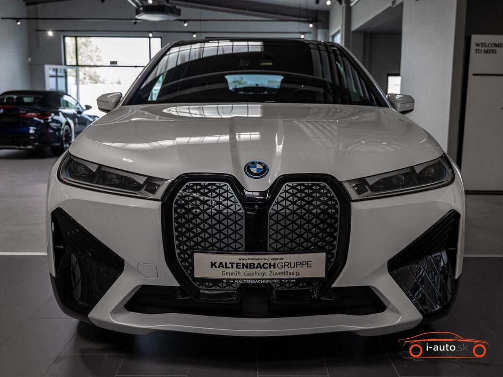 BMW iX xDrive 40 Sport  za 42900€