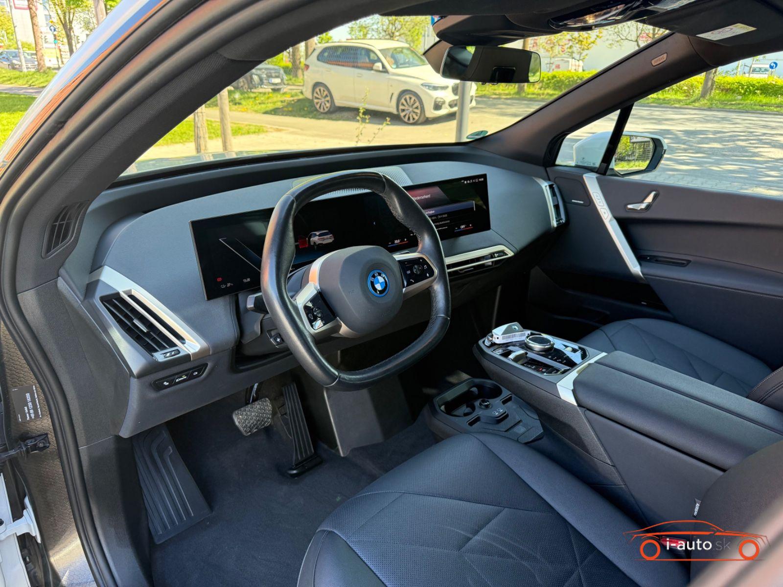 BMW iX 40 xDrive za 42300€