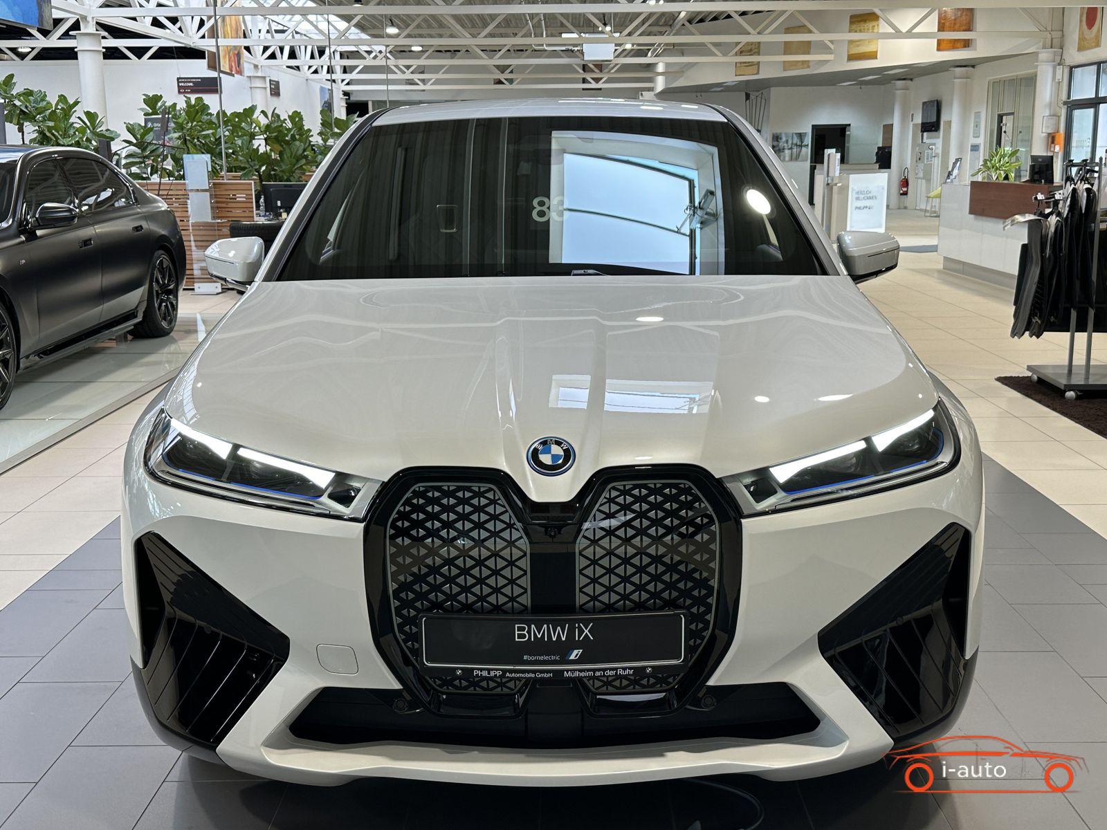 BMW iX xDrive 40  za 67300€
