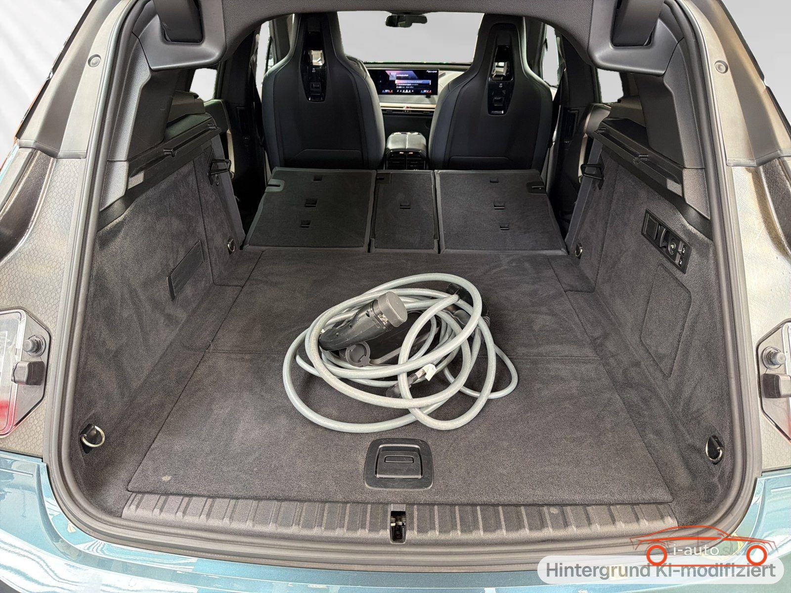 BMW iX xDrive 40 Sportpaket za 47000€
