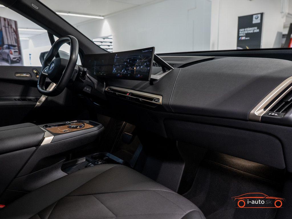 BMW iX xDrive 40 Sport  za 42900€