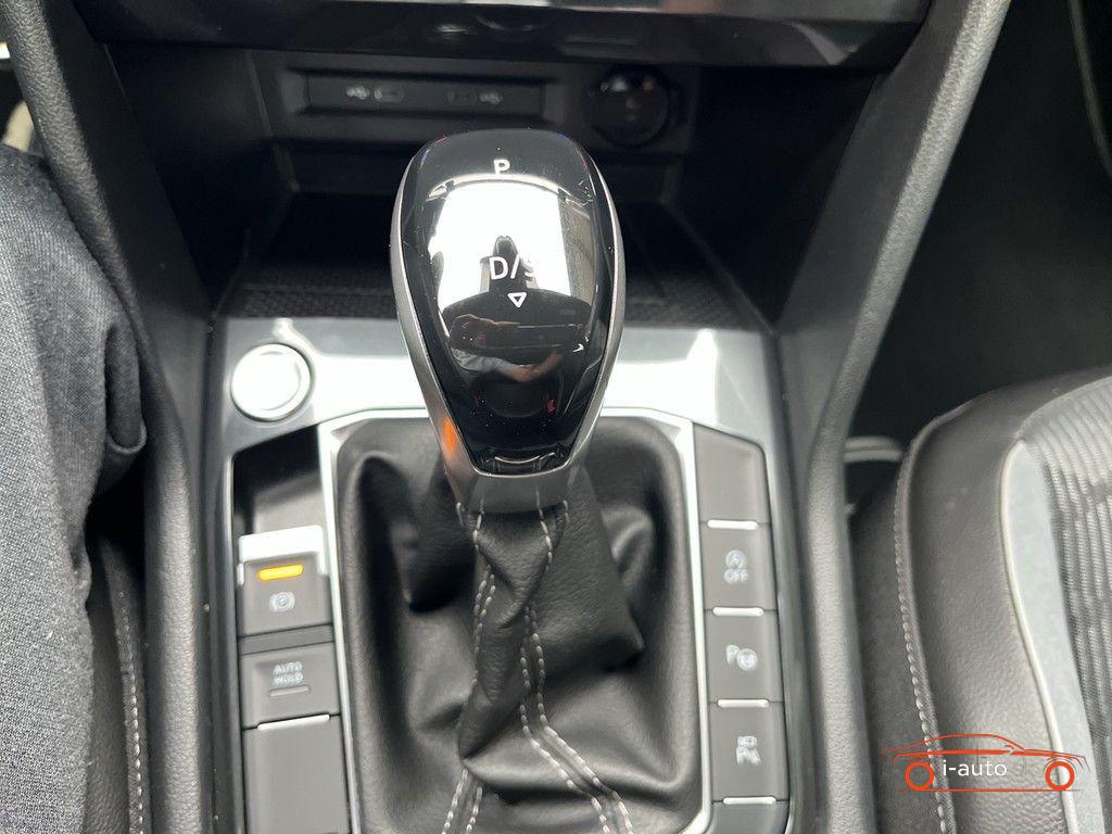 Volkswagen Tiguan 2.0 TDI 4Motion R-Line  za 32400€