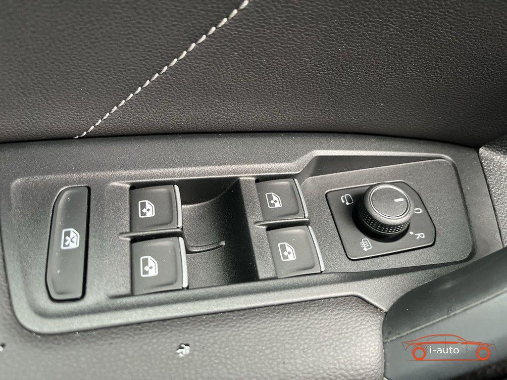 Volkswagen Tiguan 2.0 TDI 4Motion R-Line  za 32400€