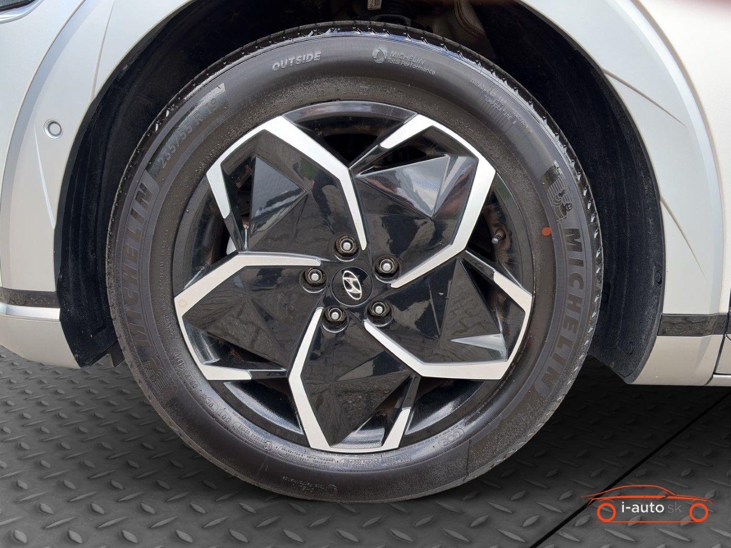 Hyundai Ioniq 5 DYNAMIQ 72,6kWh za 31500€