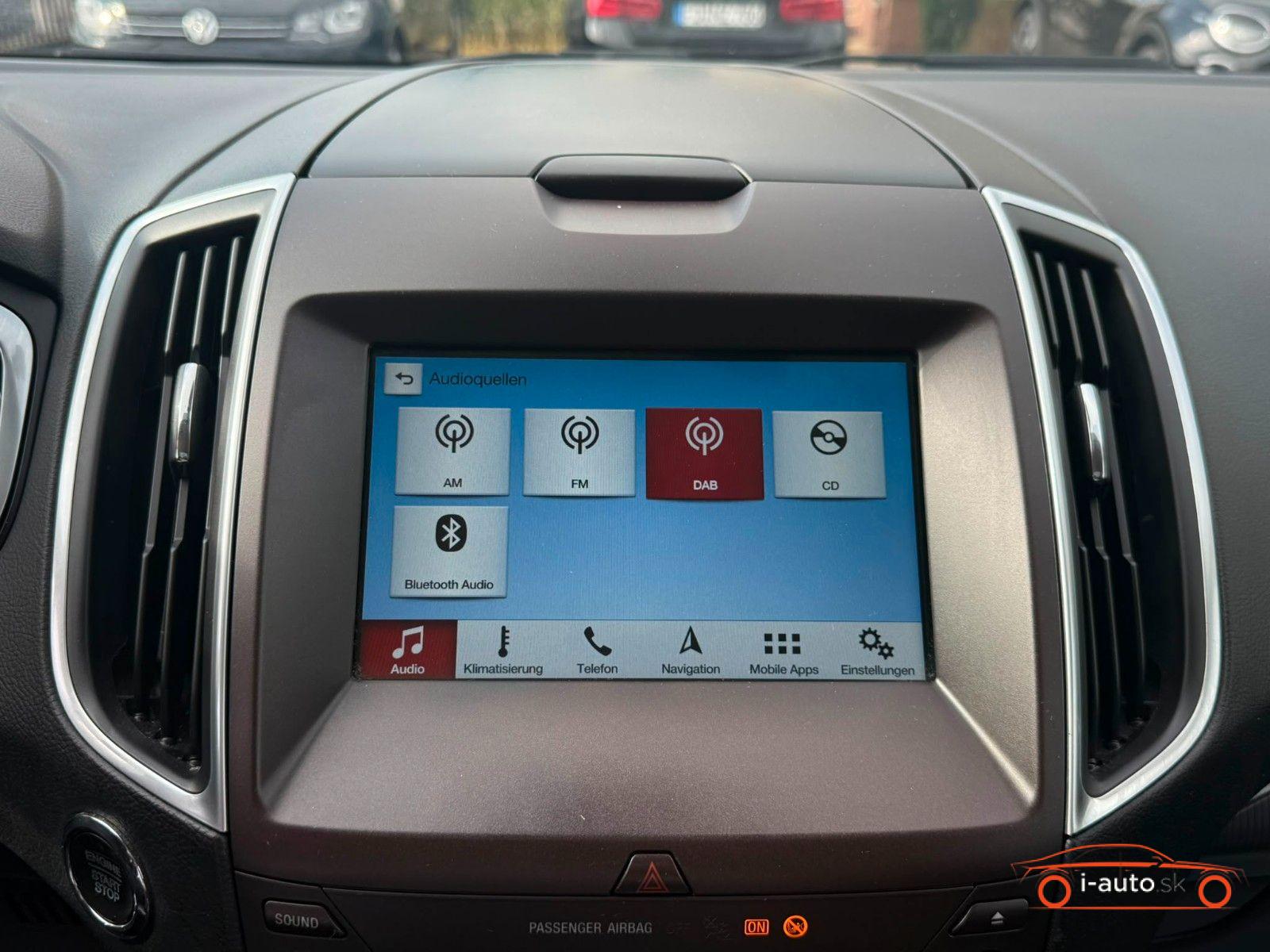 Ford S-Max 2.0 TDCi Titanium za 19900€
