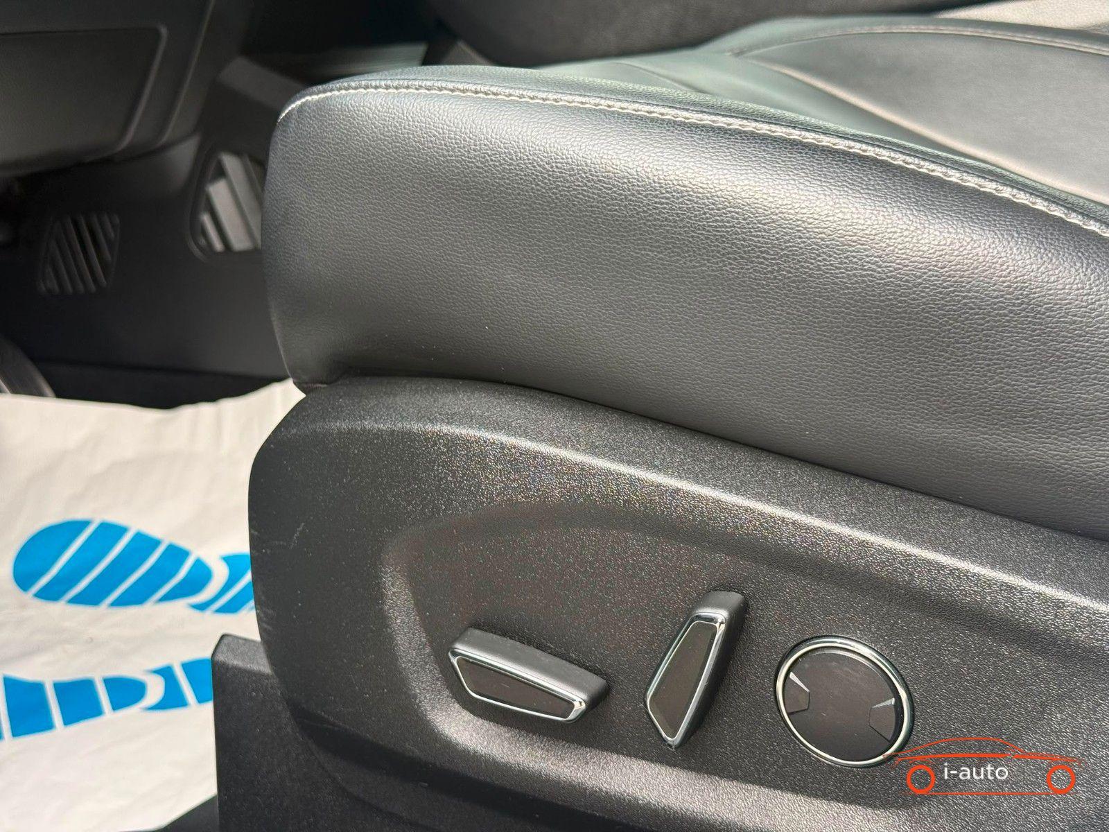 Ford S-Max 2.0 TDCi Titanium za 19900€
