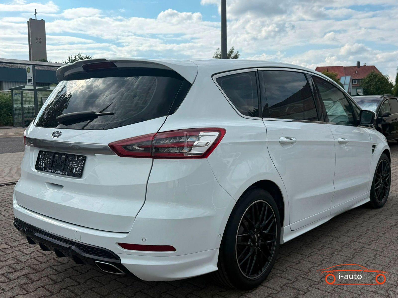 Ford S-Max 2.0 TDCi Titanium za 19900€