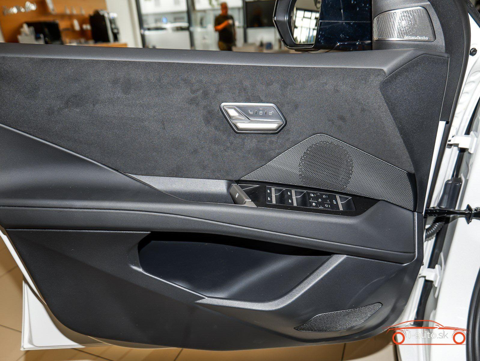 BMW iX3 40 M Sport  za 74900€