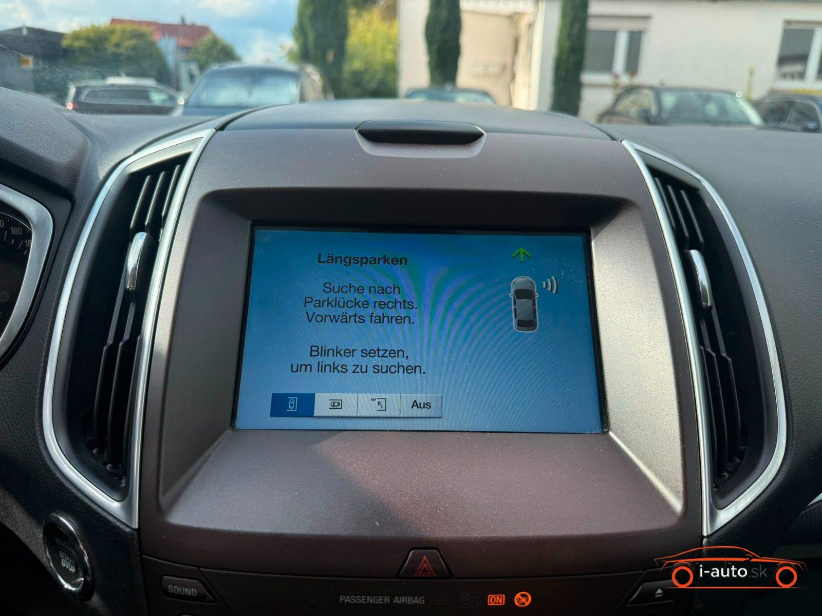 Ford S-Max 2.0 TDCi Titanium za 19900€