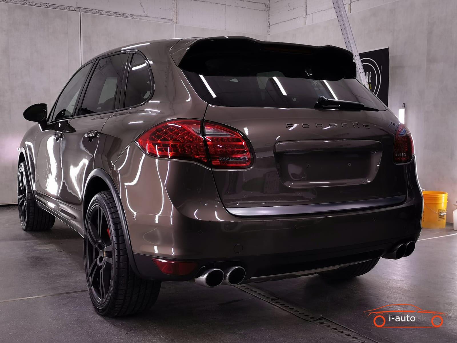Porsche Cayenne S 4.8 V8  za 16000€