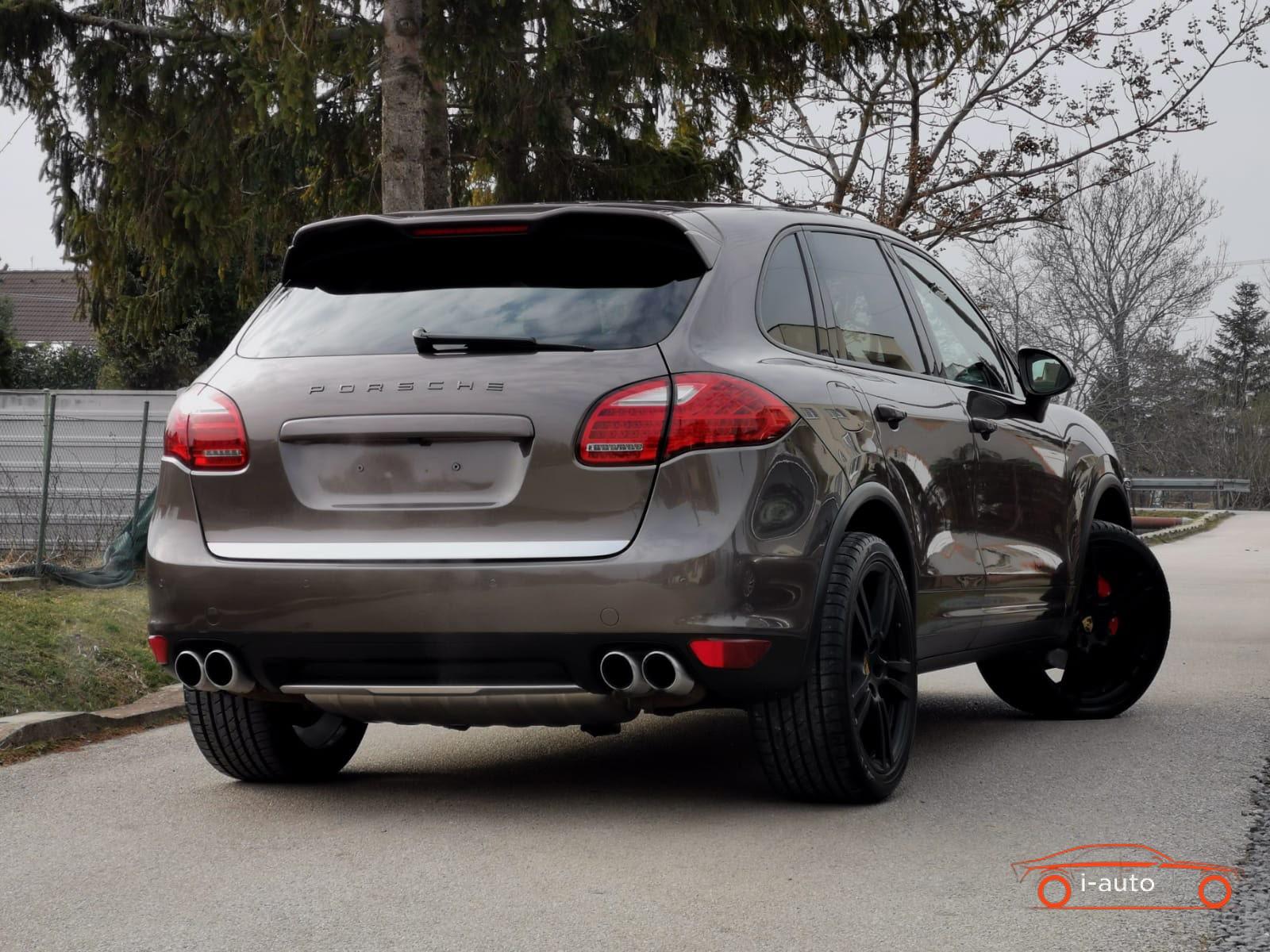 Porsche Cayenne S 4.8 V8  za 16000€