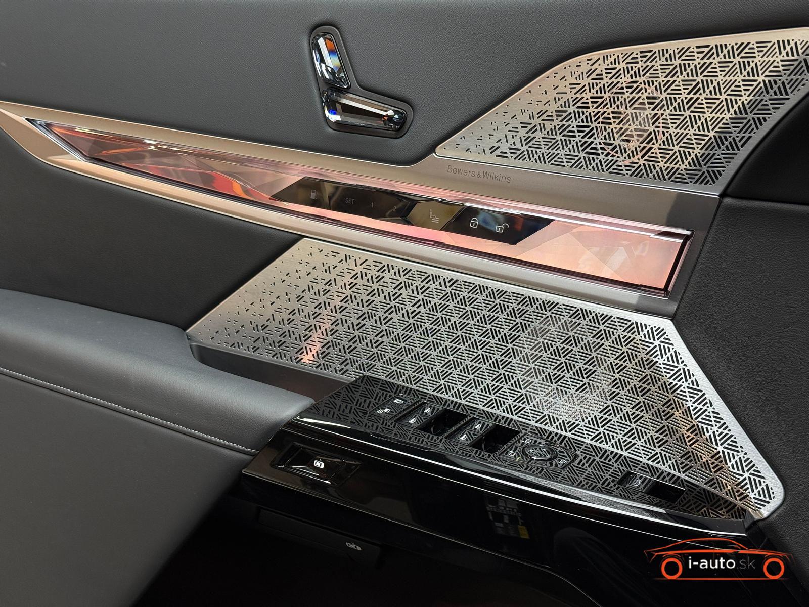 BMW 7 750e xDrive M Sport za 84900€