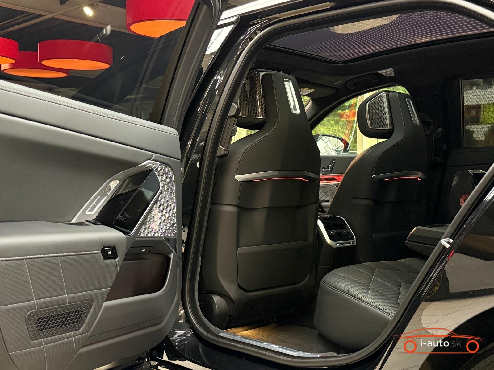 BMW 7 750e xDrive M Sport za 84900€