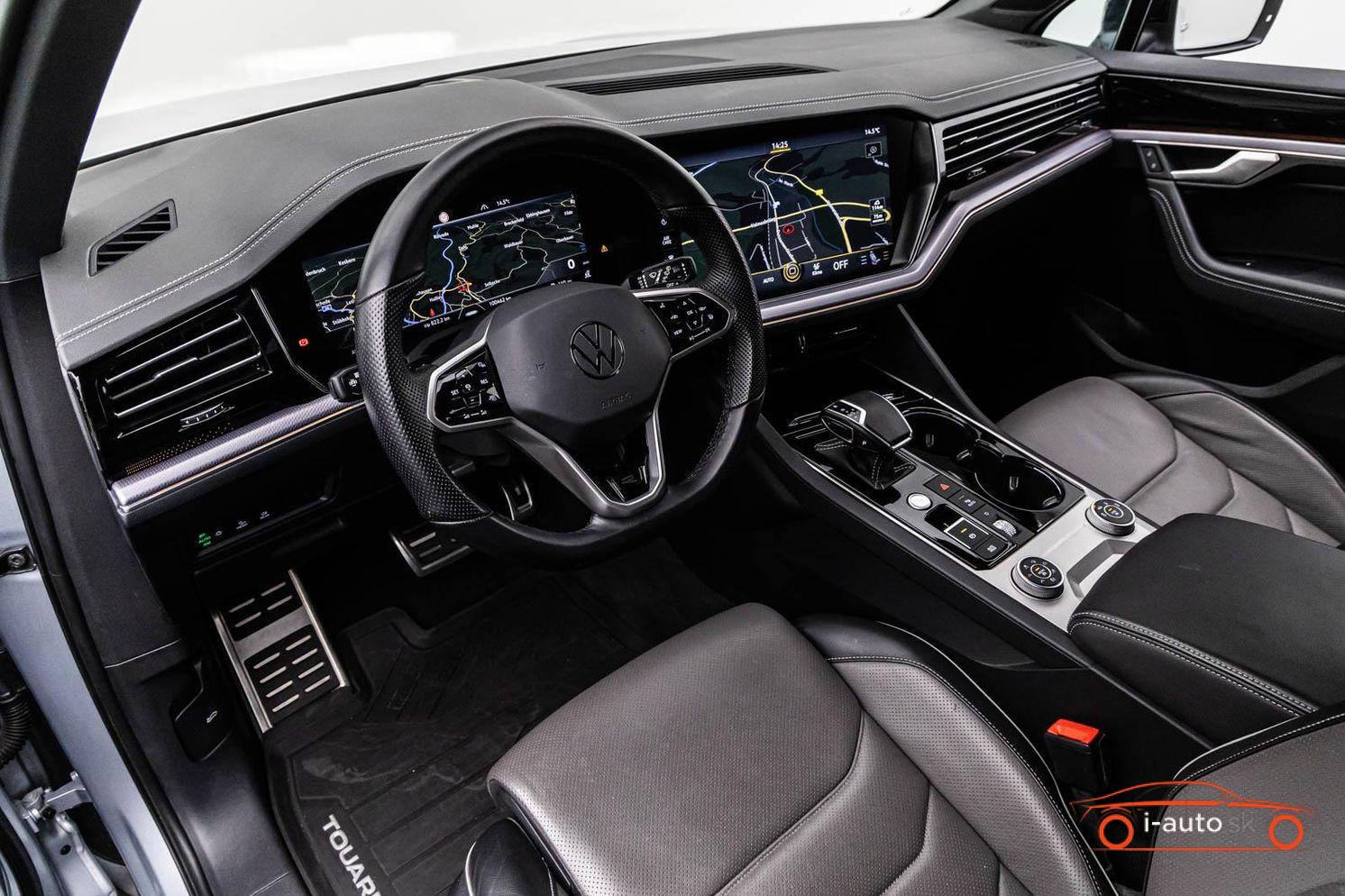 Volkswagen Touareg 3.0 TDi 4M R-LINE za 43500€