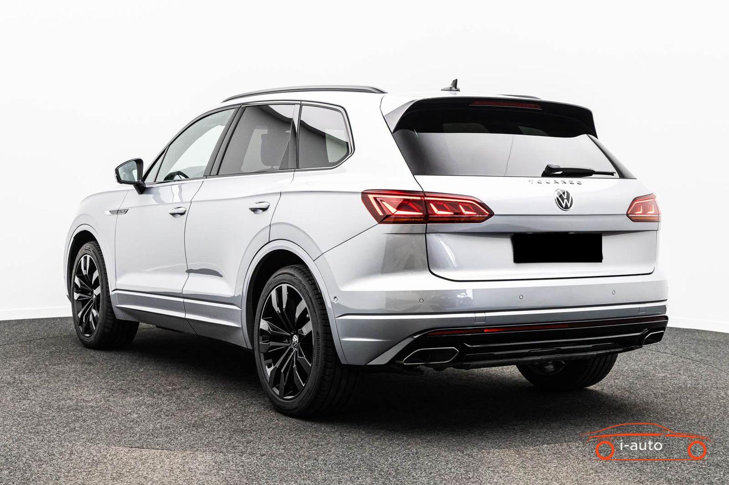 Volkswagen Touareg 3.0 TDi 4M R-LINE za 43500€