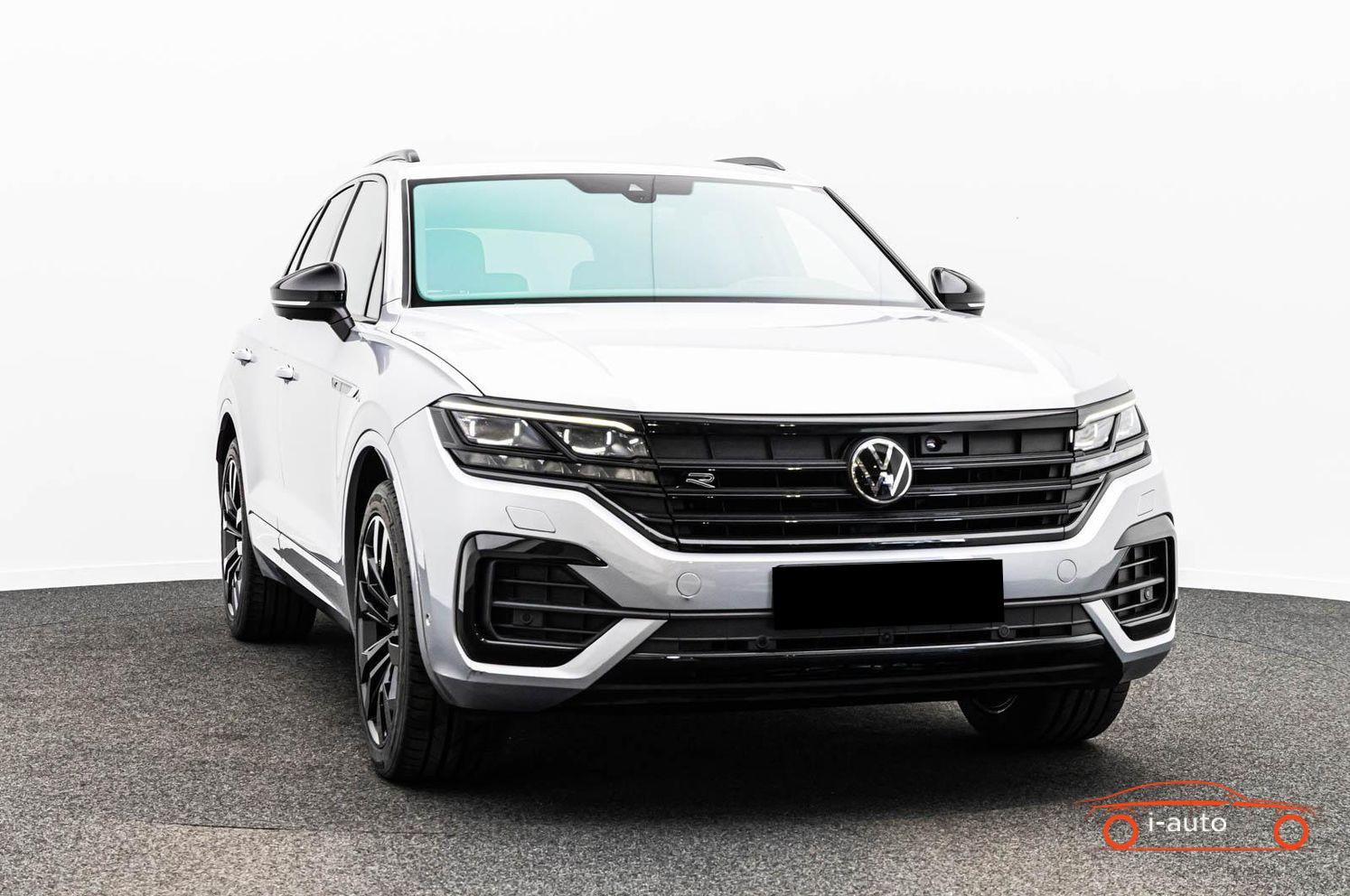 Volkswagen Touareg 3.0 TDi 4M R-LINE za 43500€