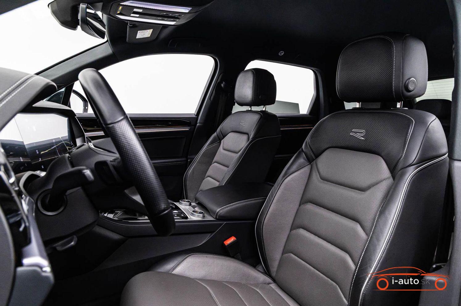 Volkswagen Touareg 3.0 TDi 4M R-LINE za 43500€