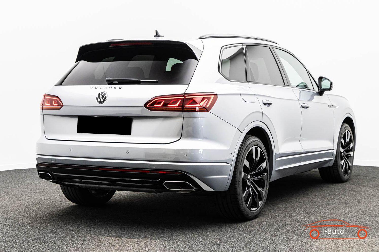 Volkswagen Touareg 3.0 TDi 4M R-LINE za 43500€