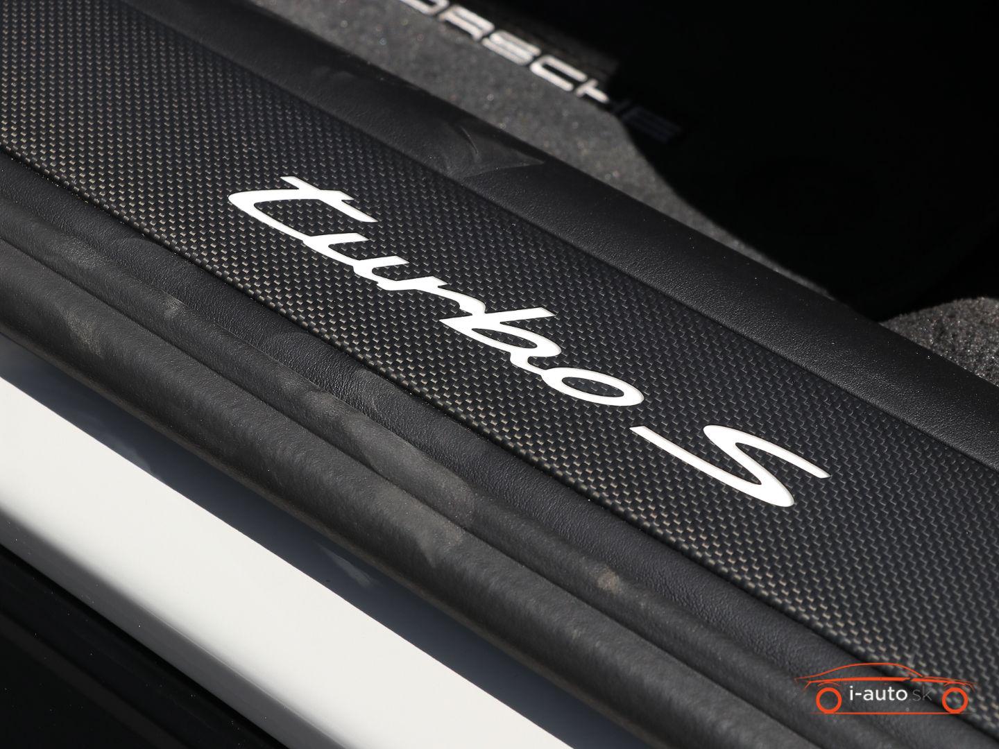 Porsche Panamera Turbo S E-Hybrid  za 218000€
