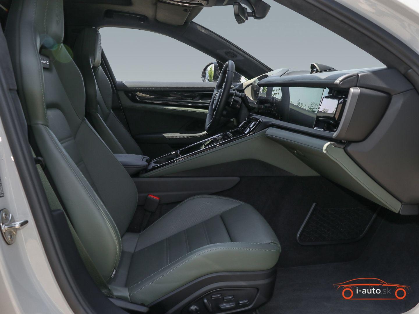 Porsche Panamera Turbo S E-Hybrid  za 218000€