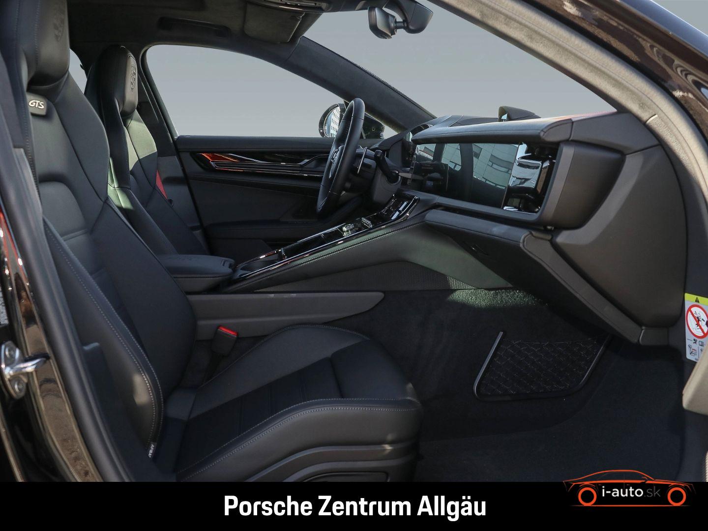 Porsche Panamera GTS za 183800€