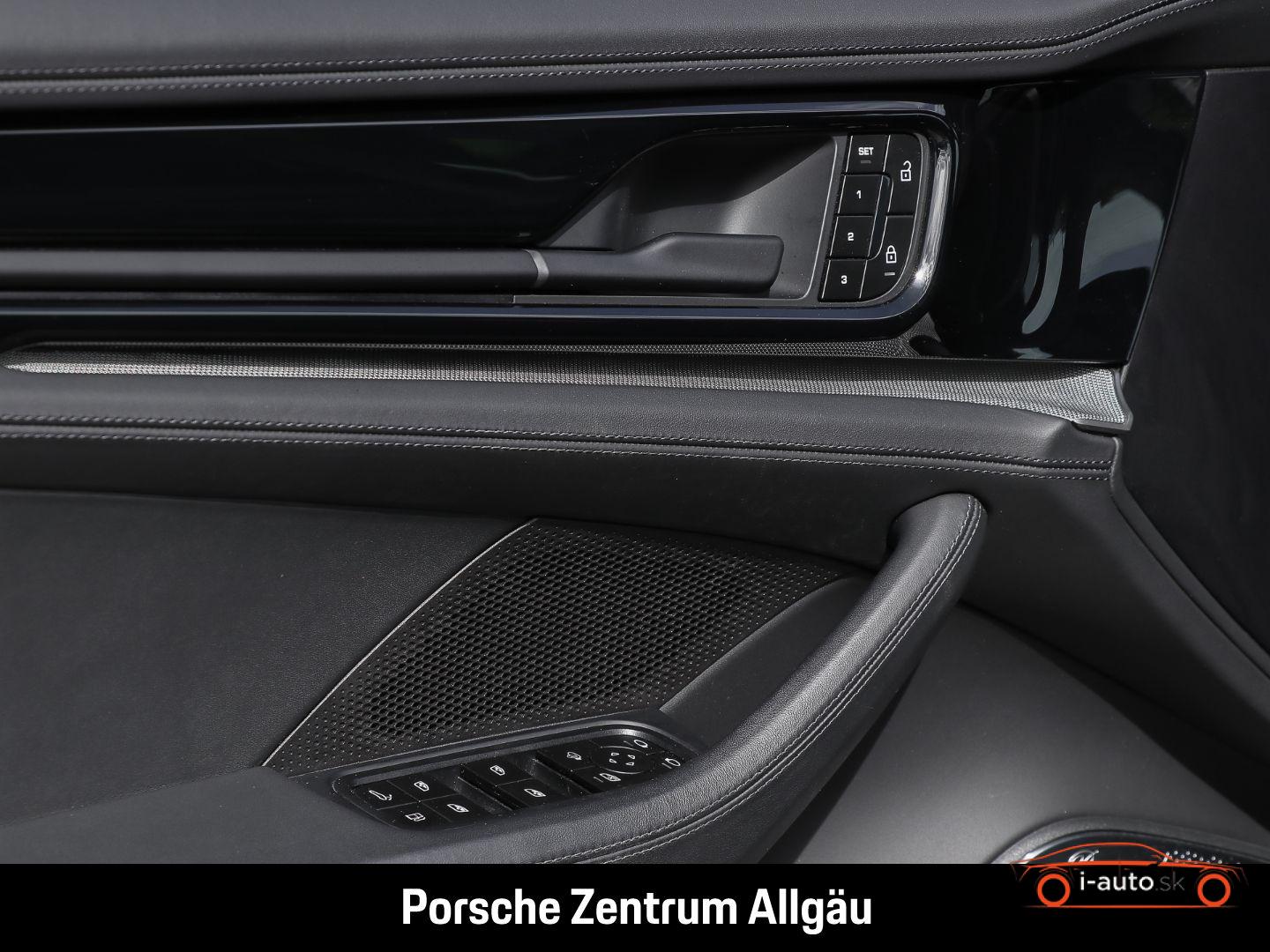 Porsche Panamera 4 E-Hybrid  za 121700€