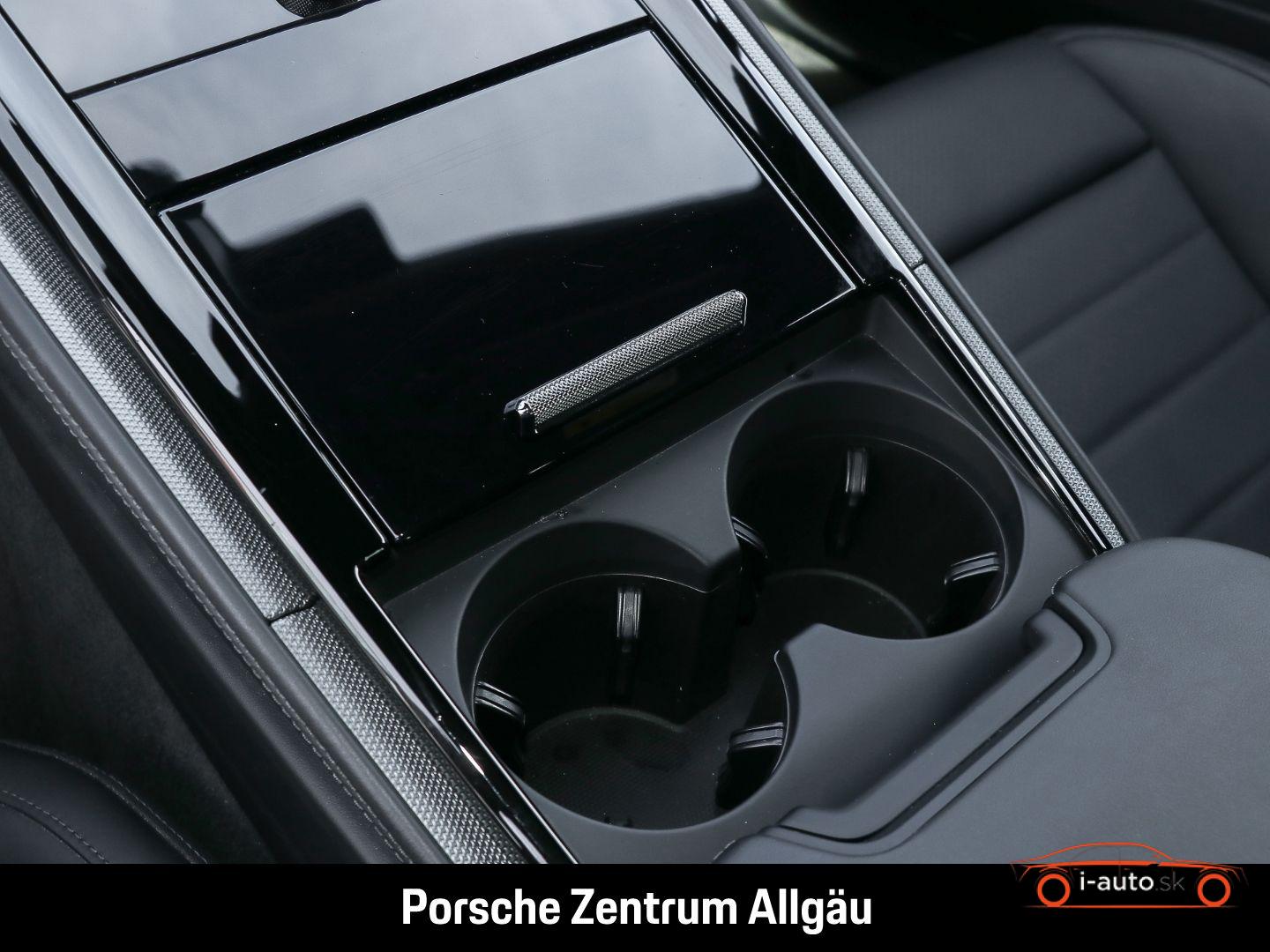 Porsche Panamera 4 E-Hybrid  za 121700€