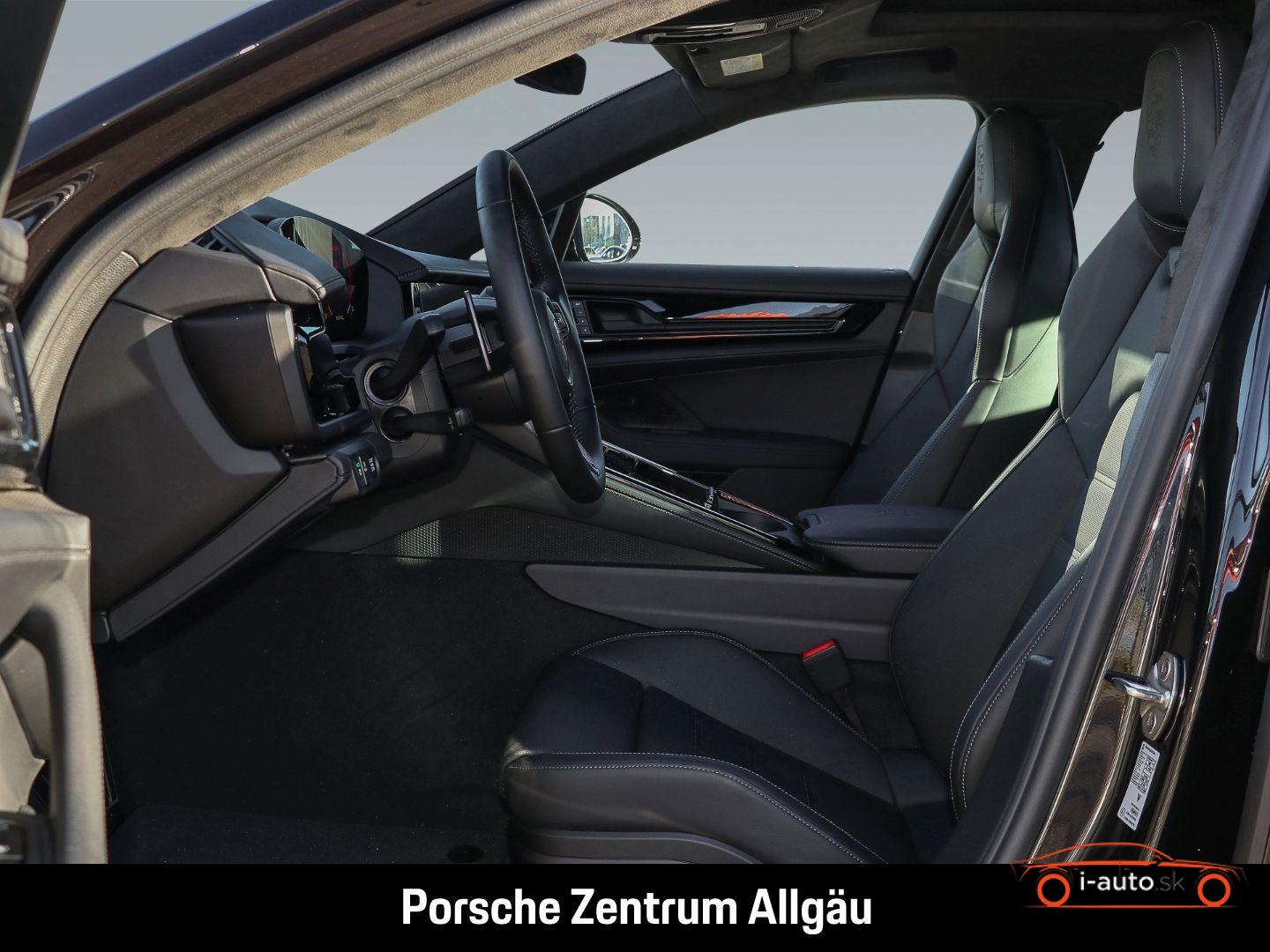 Porsche Panamera GTS za 183800€